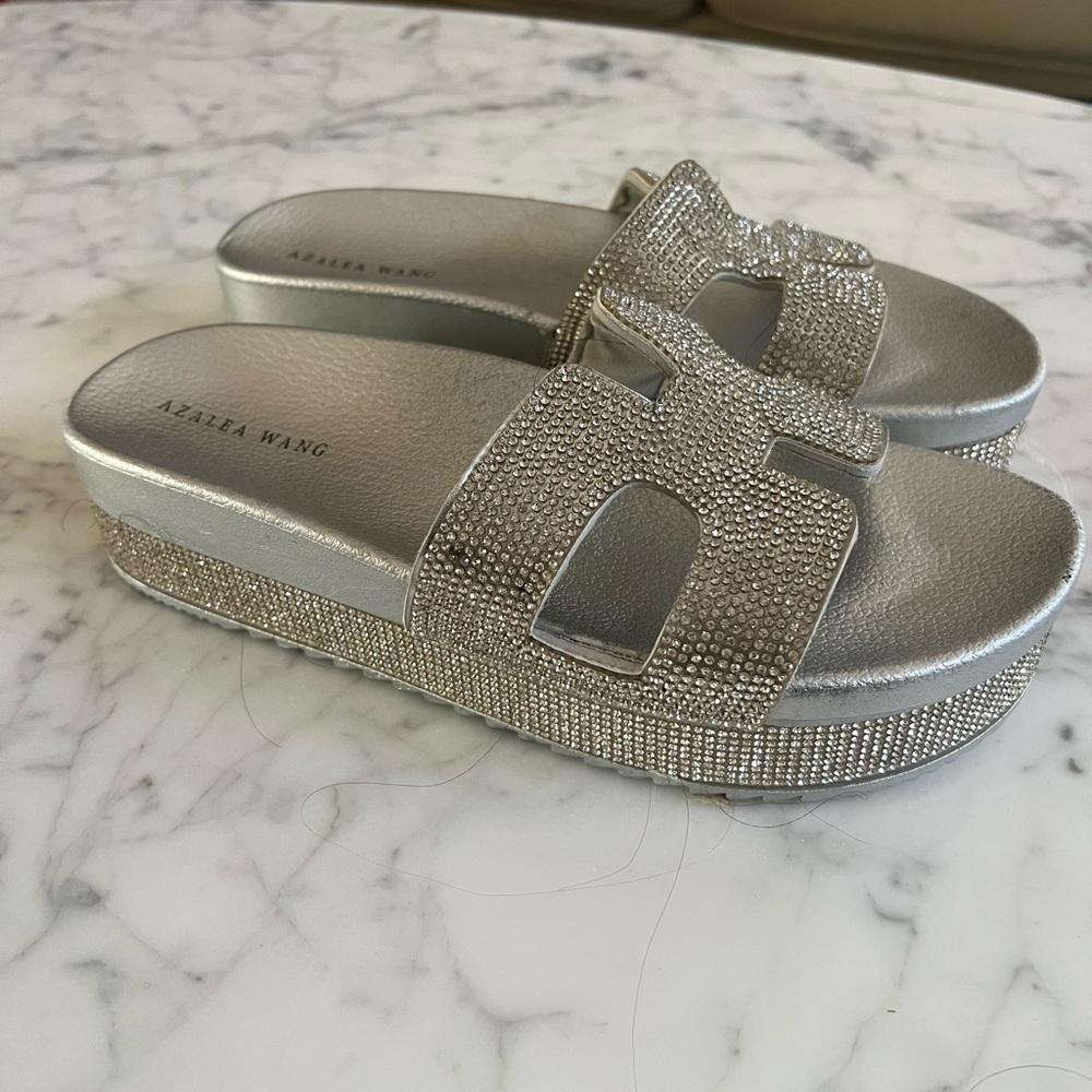 Platform sandals